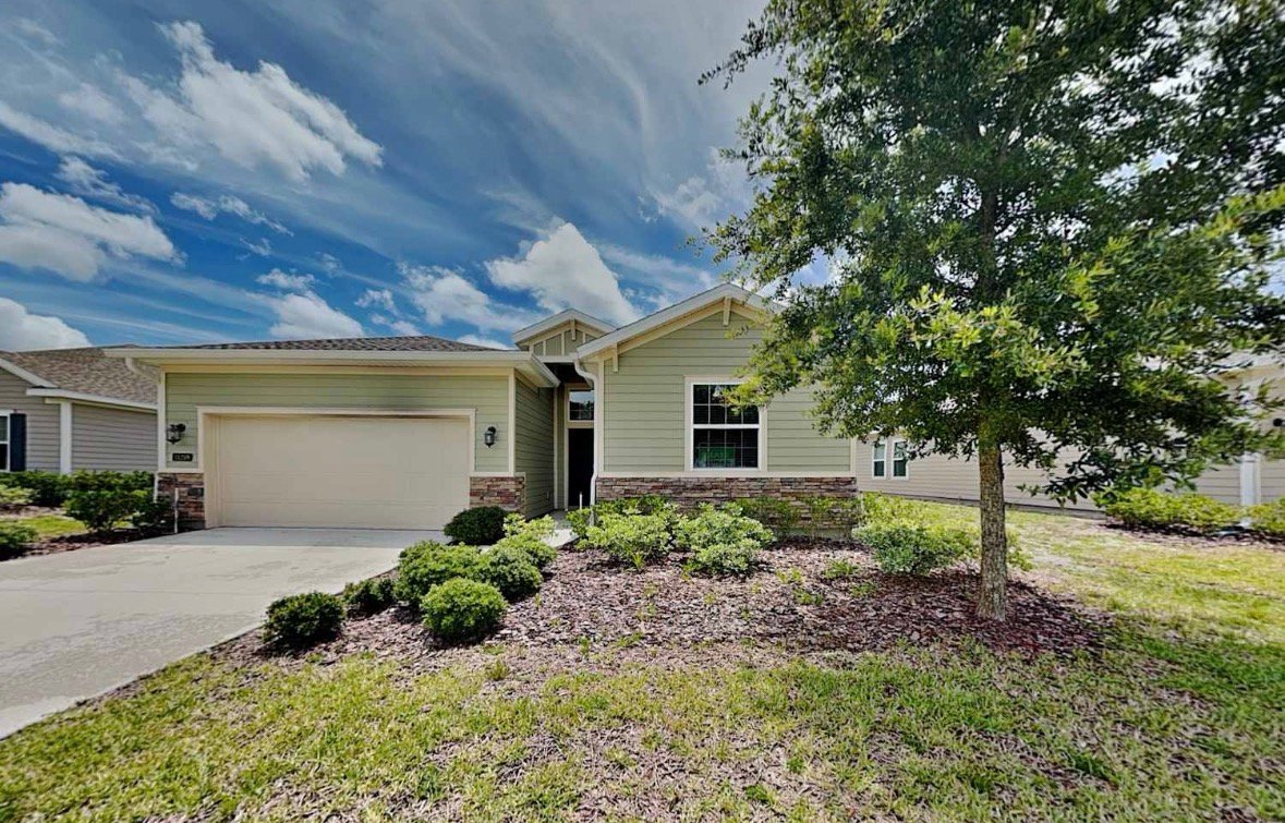 Jacksonville House: 11240 Oyster Creek Rd