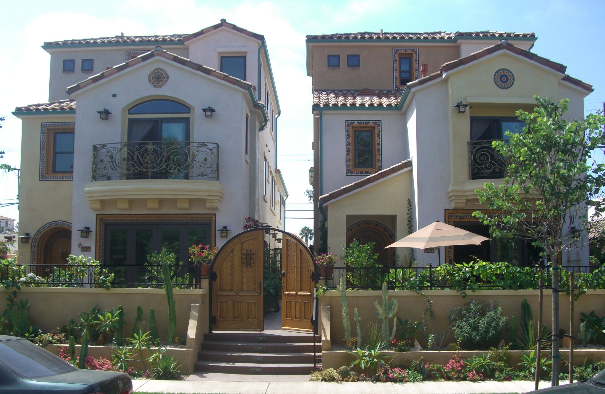 Huntington Beach House: 429 Lake Street
