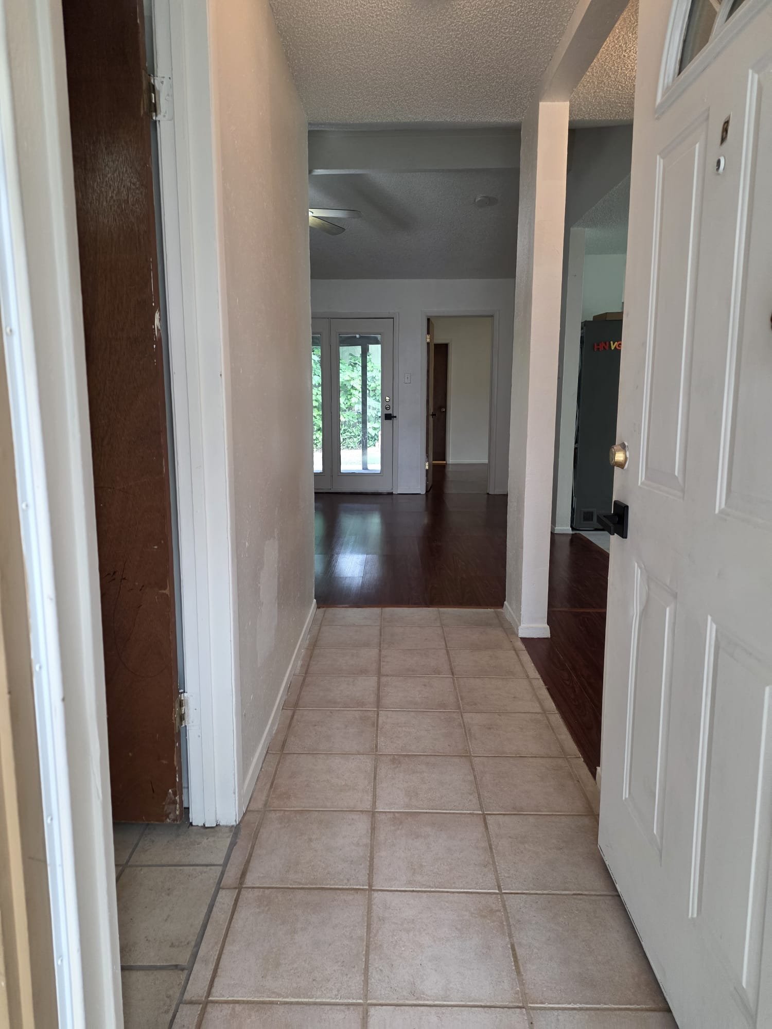 Austin Multiplex: 6307 Emerald Forest Dr