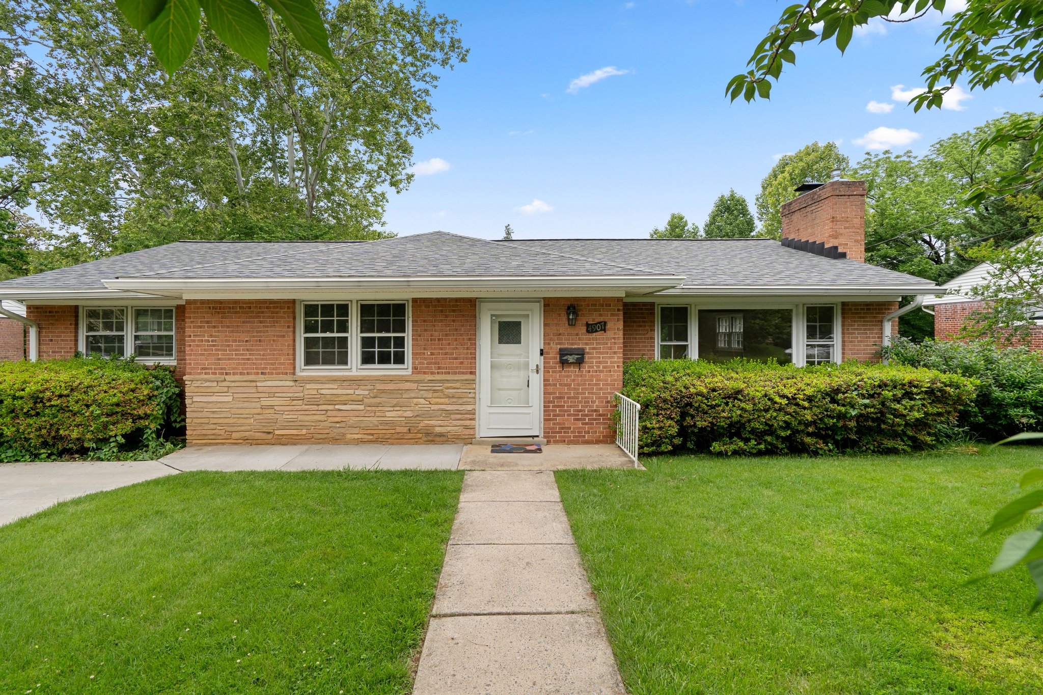 Bethesda House: 4907 Elsmere Ave