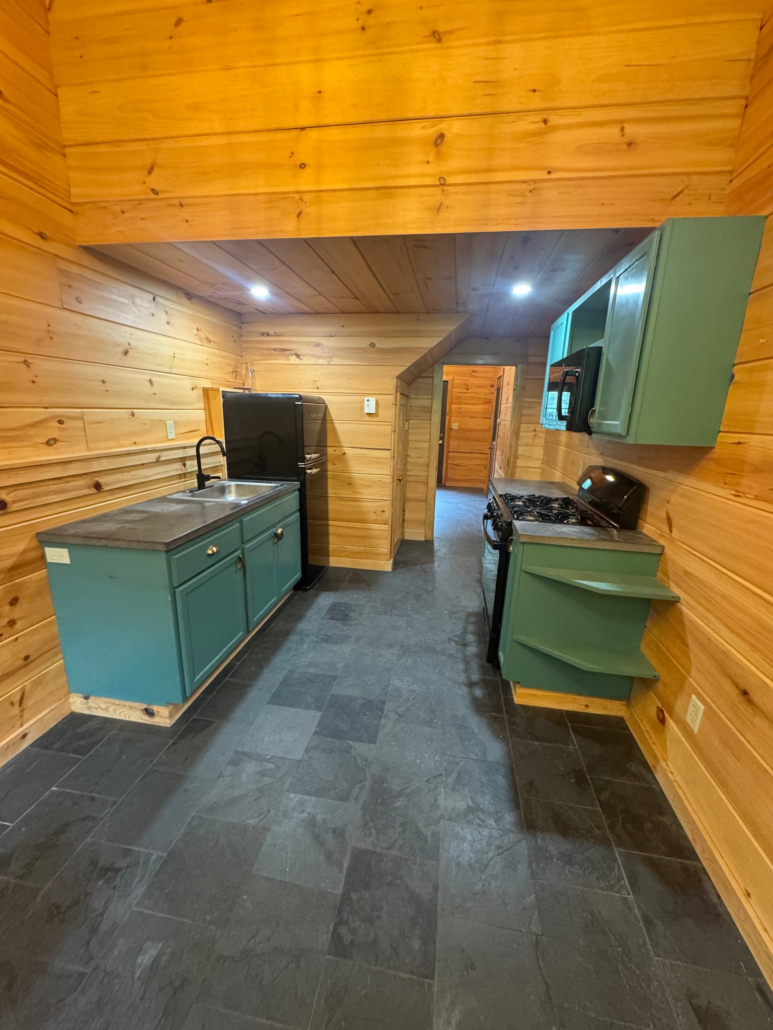 Bath Apartment: 84 Locke Rd
