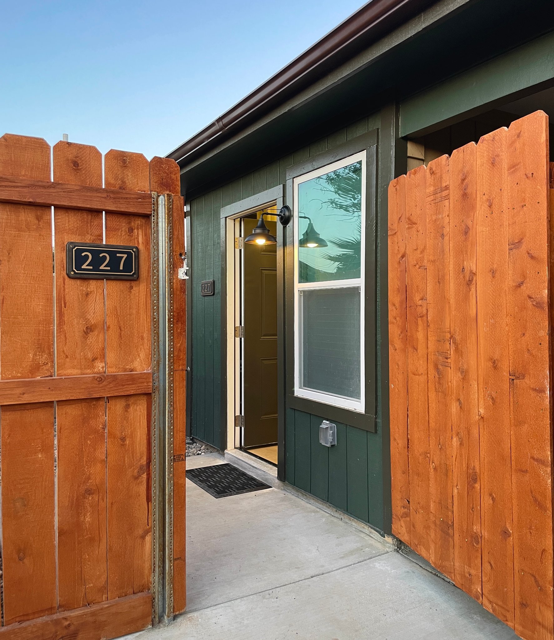 Nipomo House: 227 E Branch St