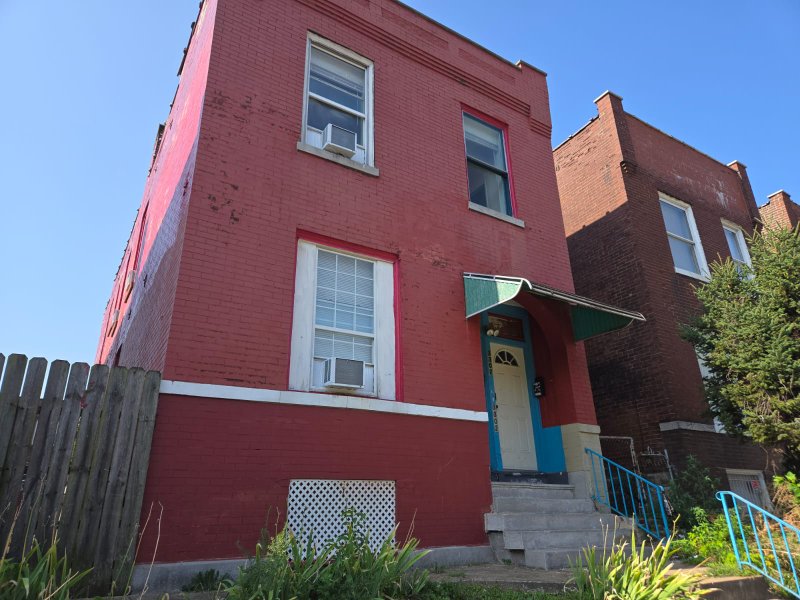 Saint Louis Multiplex: 3302 Winnebago St