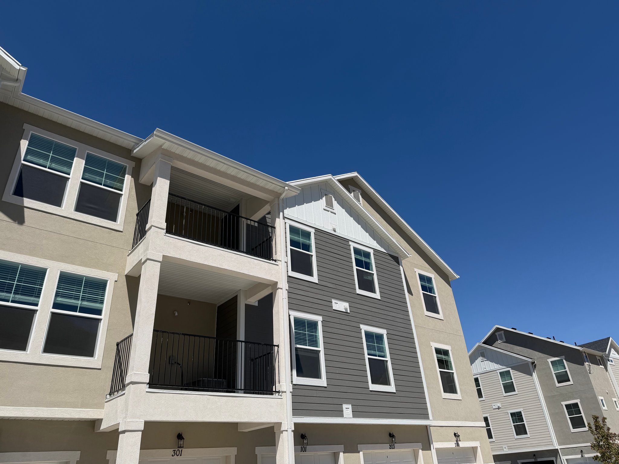 Mapleton Condo: 4662 S Poplar Way