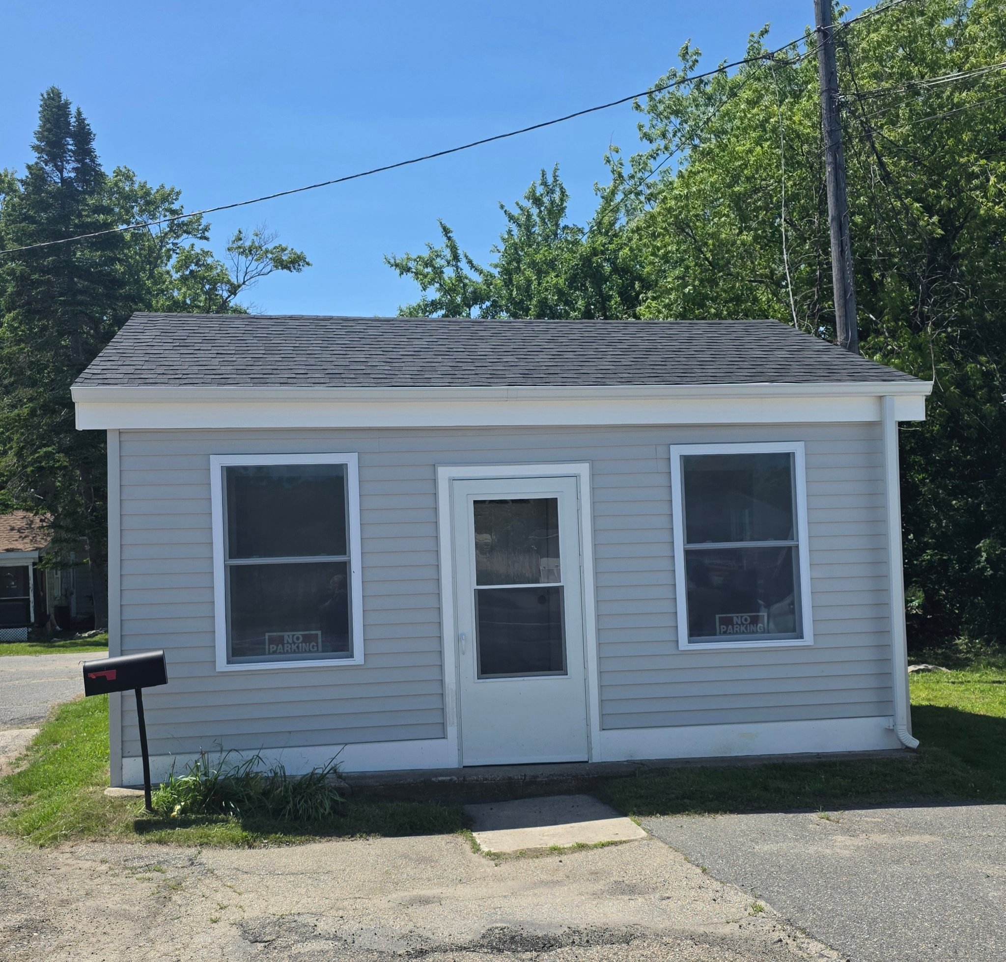 Salisbury House: 132 Bridge Rd