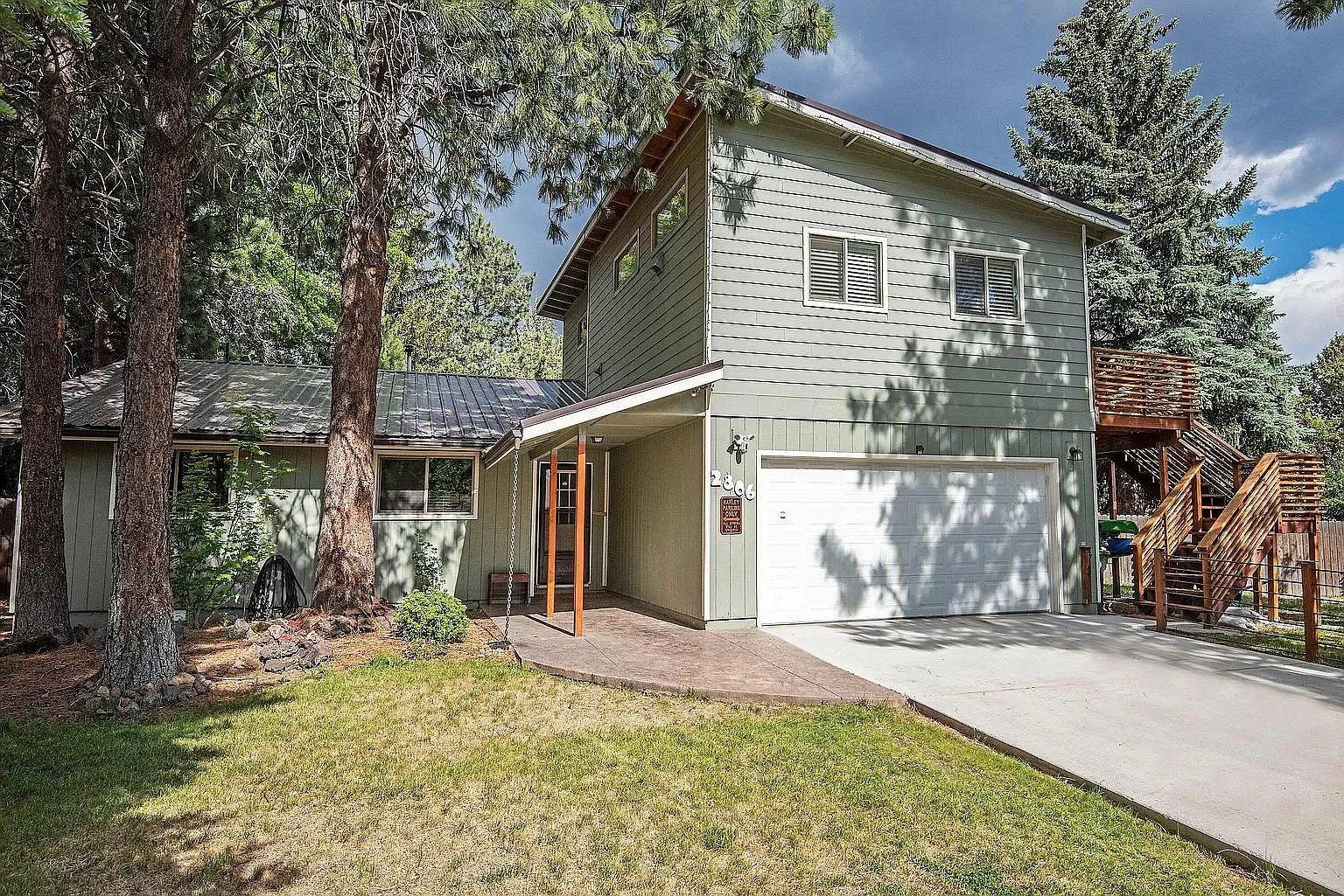 Bend Multiplex: 2806 NE Shepard Rd