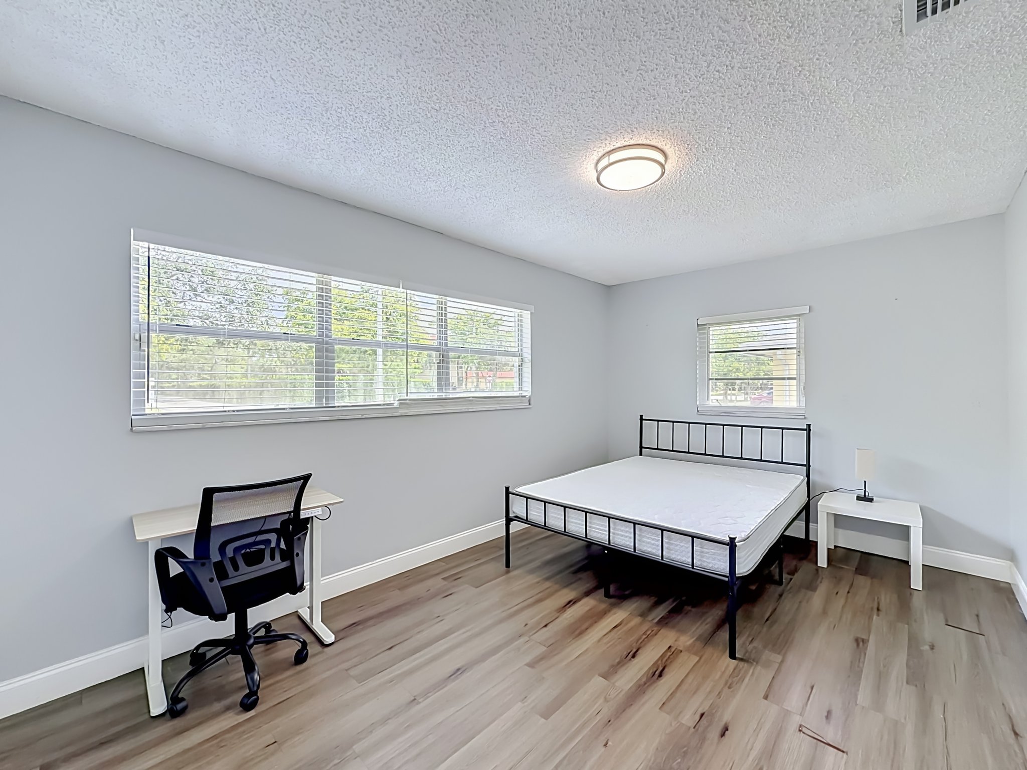 Plantation Single Room: 7460 NW 16TH ST
