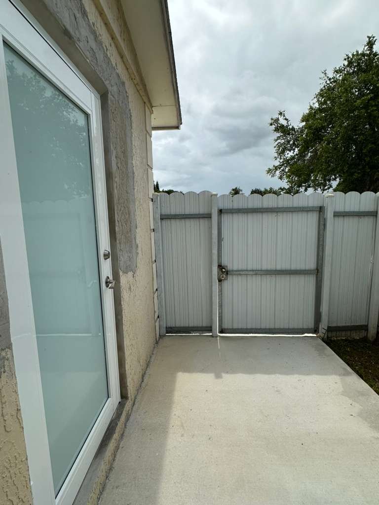 Miami House: 14510 SW 105th Ave