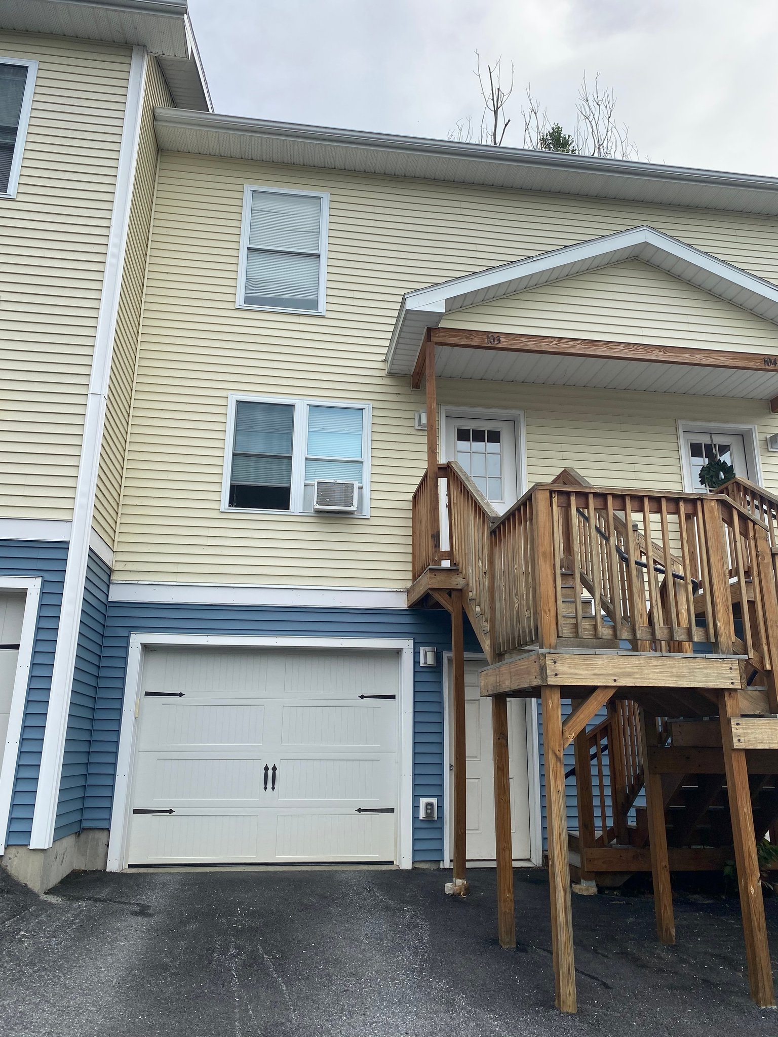 Fairfax Townhome: 1 Tyler St