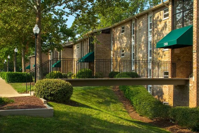 WOODBRIDGE Apartment: 1509 TYLER CIRCLE #92