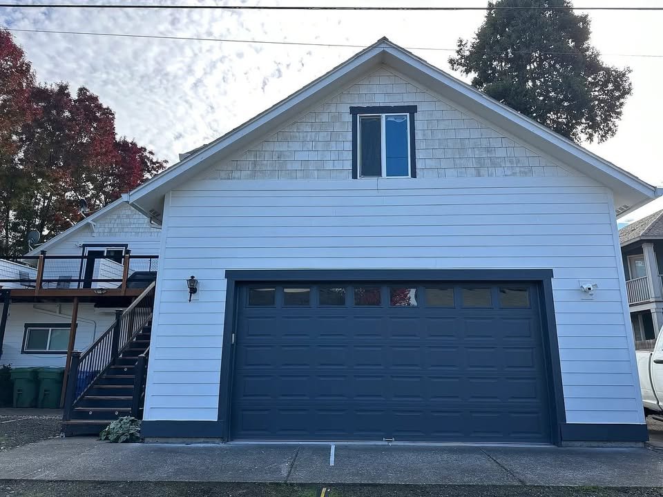 Hubbard Single Room: 3289 3rd St