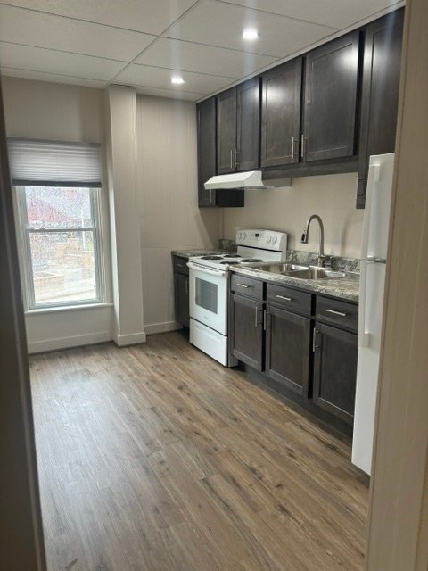 Verona Apartment: 302 S Main St.
