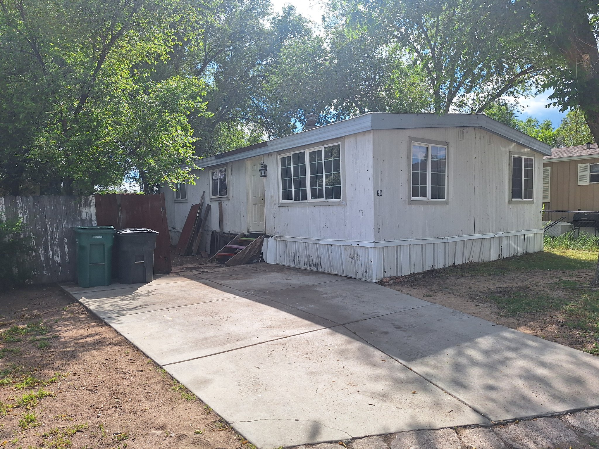 Fountain House: 512 Windsor Lane