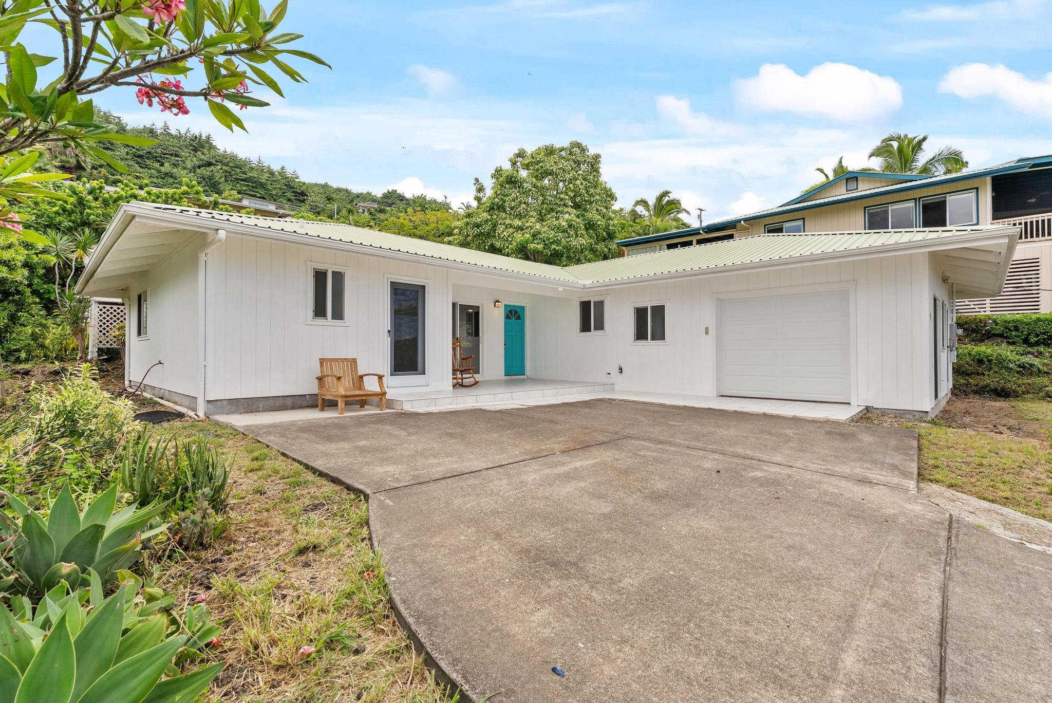 Captain Cook House: 87-3194 Guava Rd