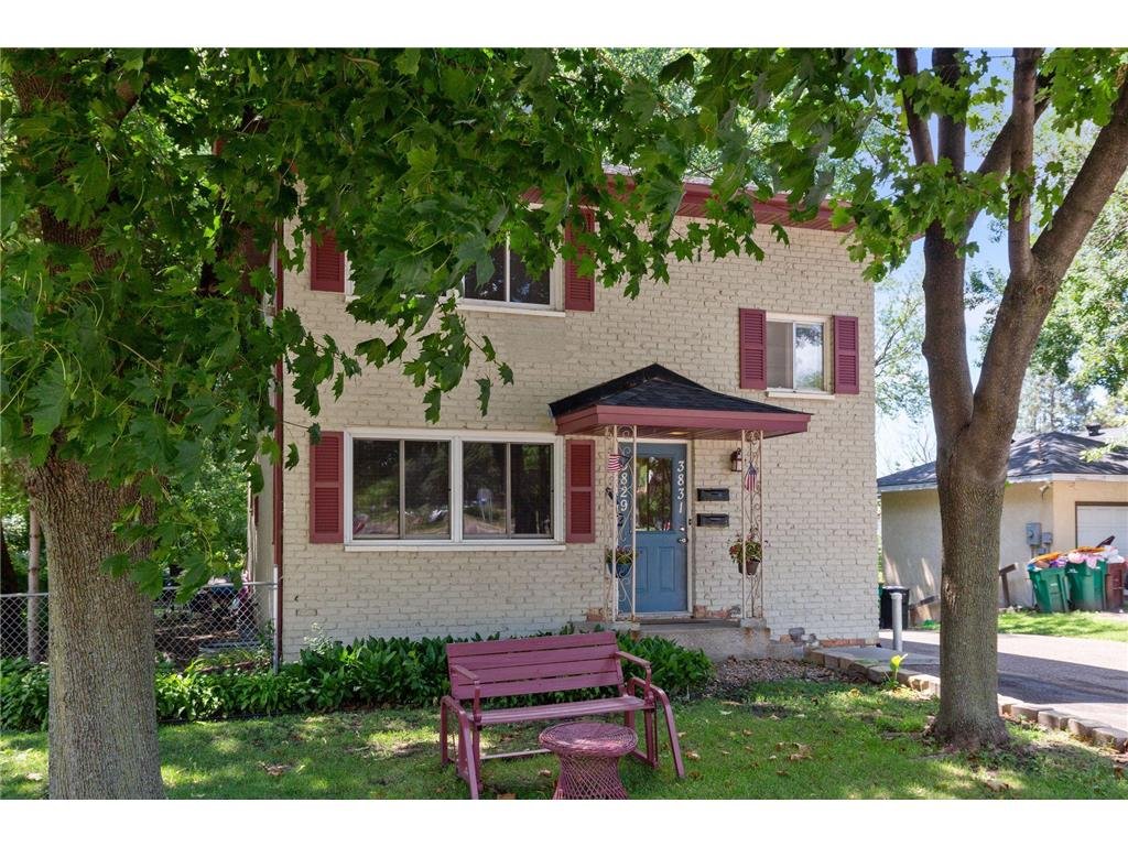 Robbinsdale Multiplex: 3829 Lake Dr
