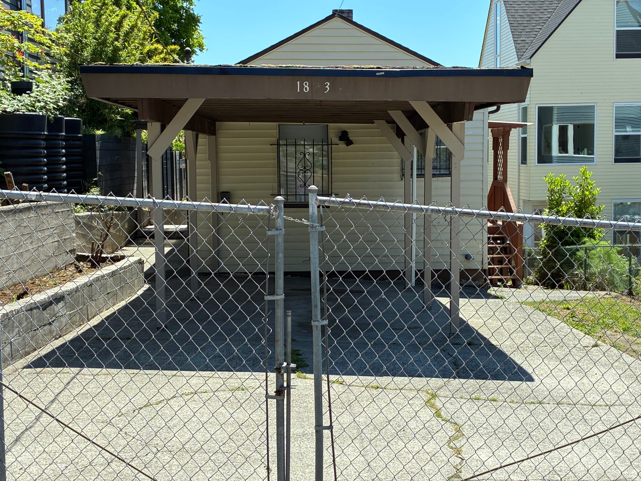 Seattle House: 1823 S Lane St