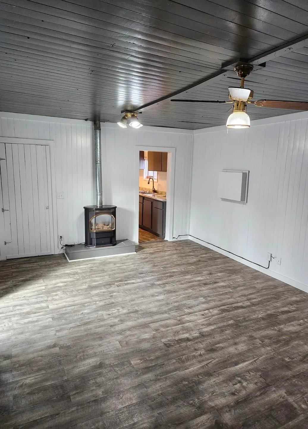 Spokane House: 2917 E Sanson Ave