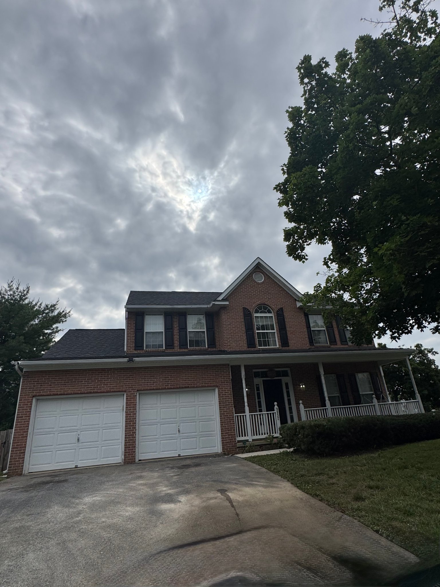 Hagerstown House: 9832 Olivewood Dr