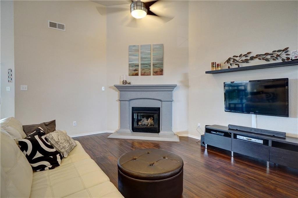 Fort Worth House: 12833 danville dr