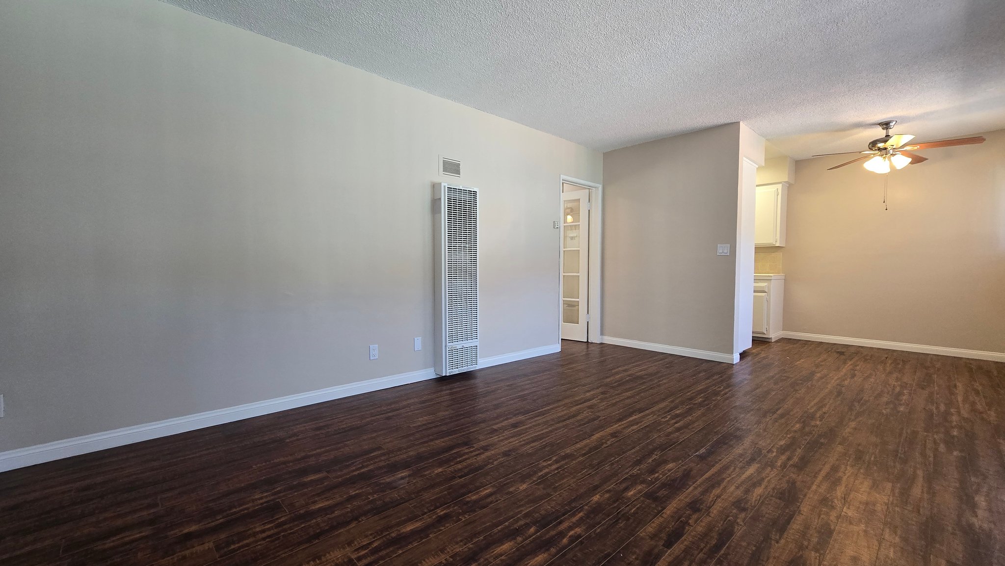 Pasadena Apartment: 260 N. Oak Ave