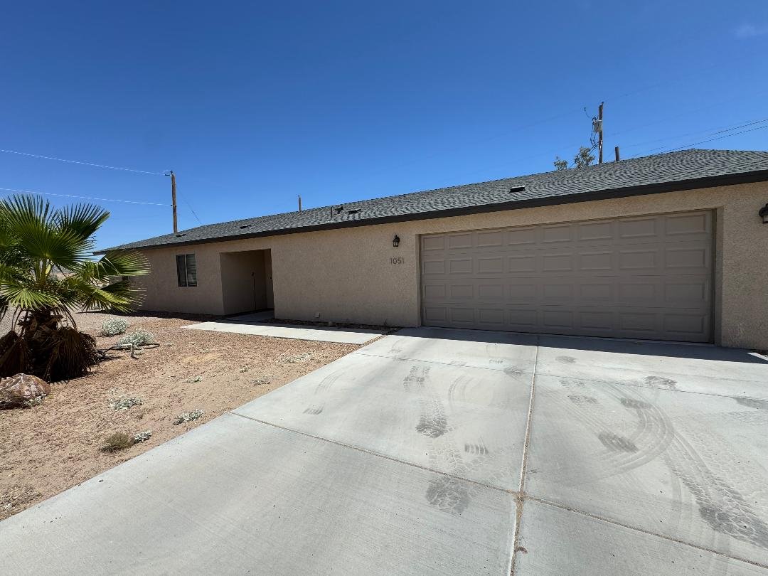 LAKE HAVASU CITY Multiplex: 1051 Fathom DRive
