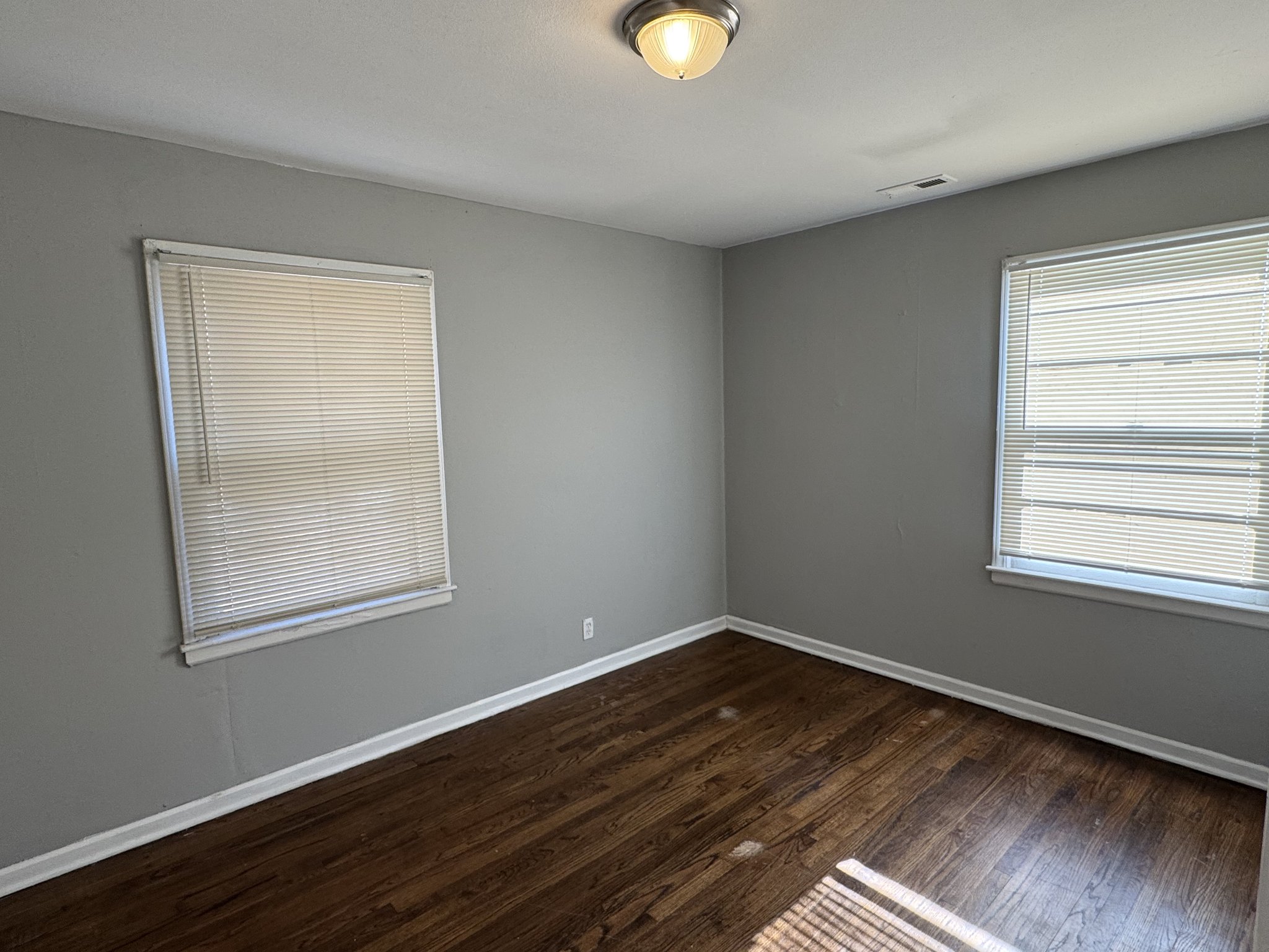 Kansas City House: 8002 E 88th place