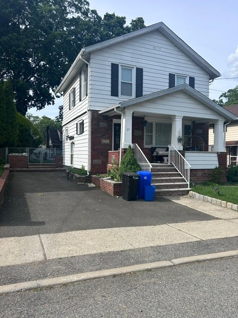 North Haledon House: 27 Lake Street