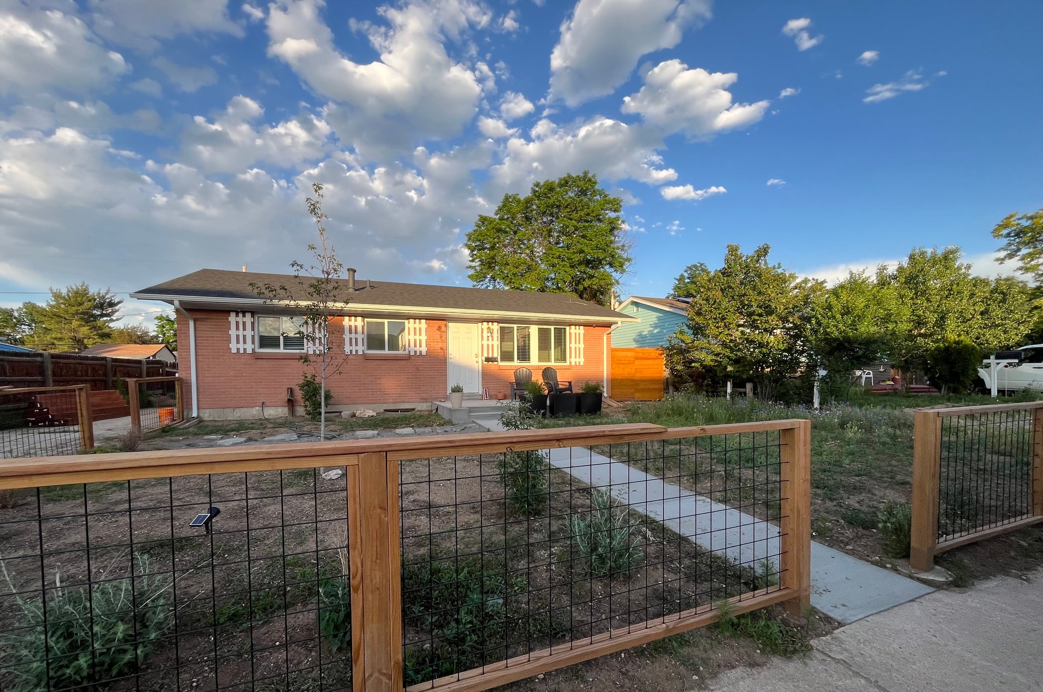 Englewood Apartment: 3732 S Irving St