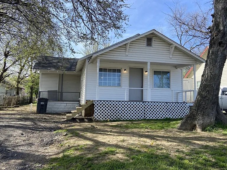 tulsa House: 3238 e easton st