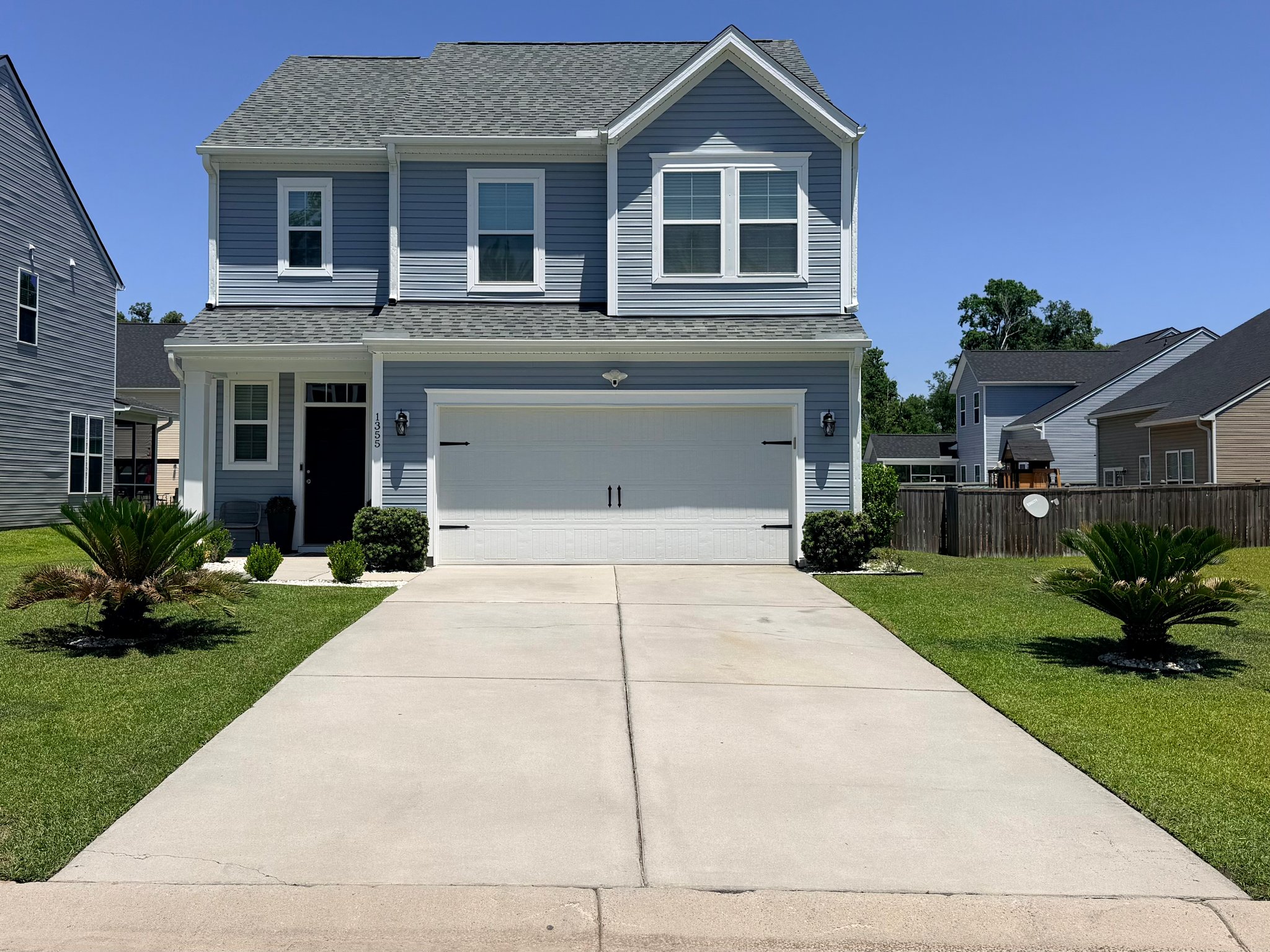 Ladson House: 1355 Hermitage Lane