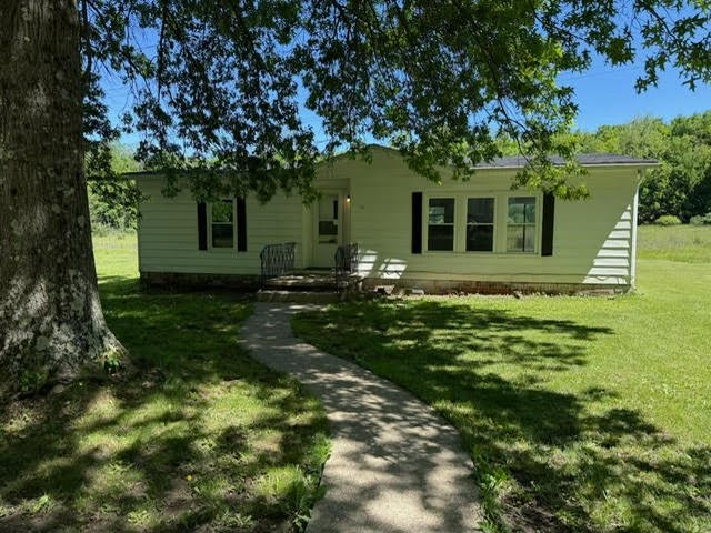 Buena Vista House: 18 Oak Dr