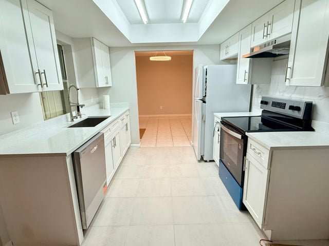 Boca Raton House: 22800 SW 54th Way