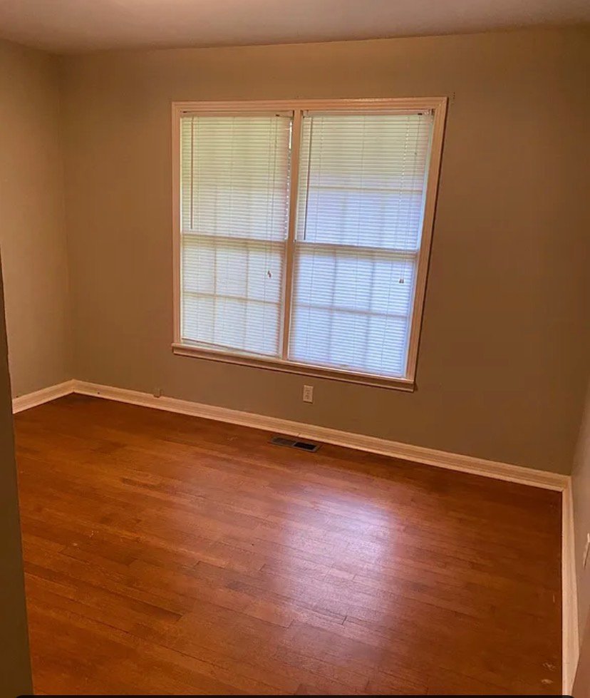 Huntsville House: 1402 Lowell Dr SE