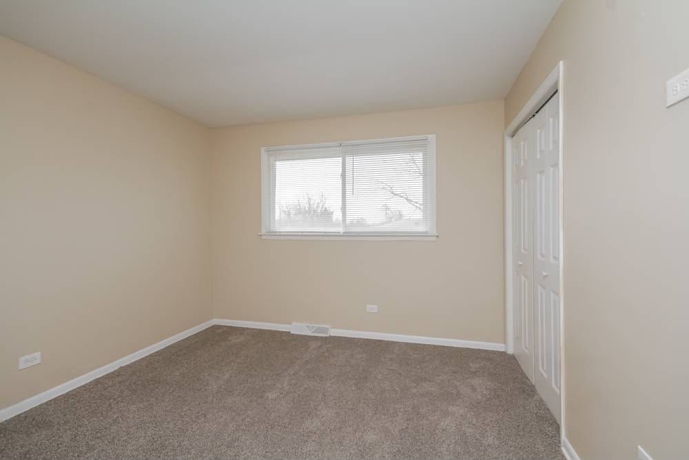 Tinley park House: 17342 Oriole Ave,
