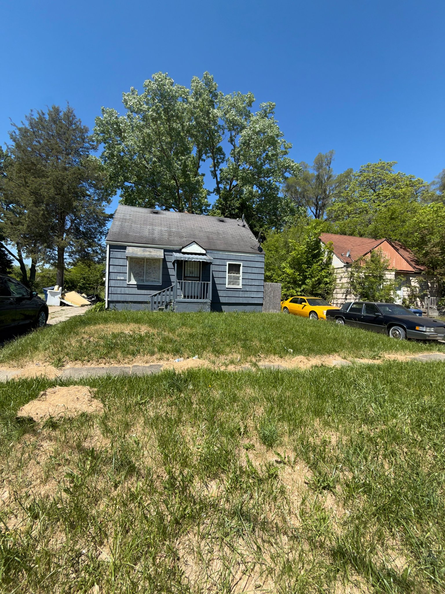 Flint House: 3501 Milbourne Avenue
