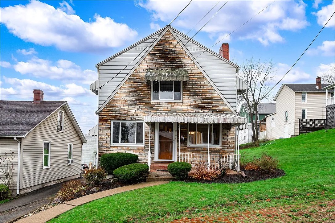 Butler House: 217 American Avenue