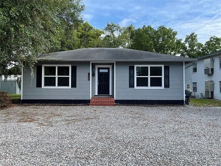 Lakeland Single Room: 1628 E Gary Rd