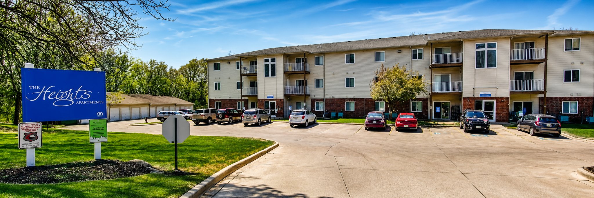 Council Bluffs Apartment: The heights, 649 Parkwild Dr