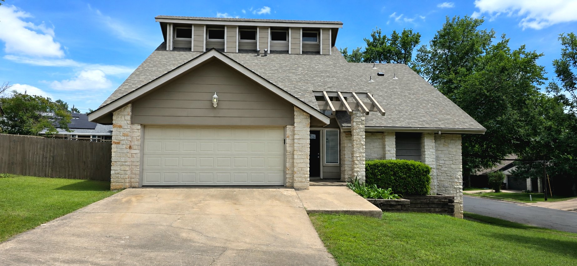 Round Rock House: 1701 Brokenshoe