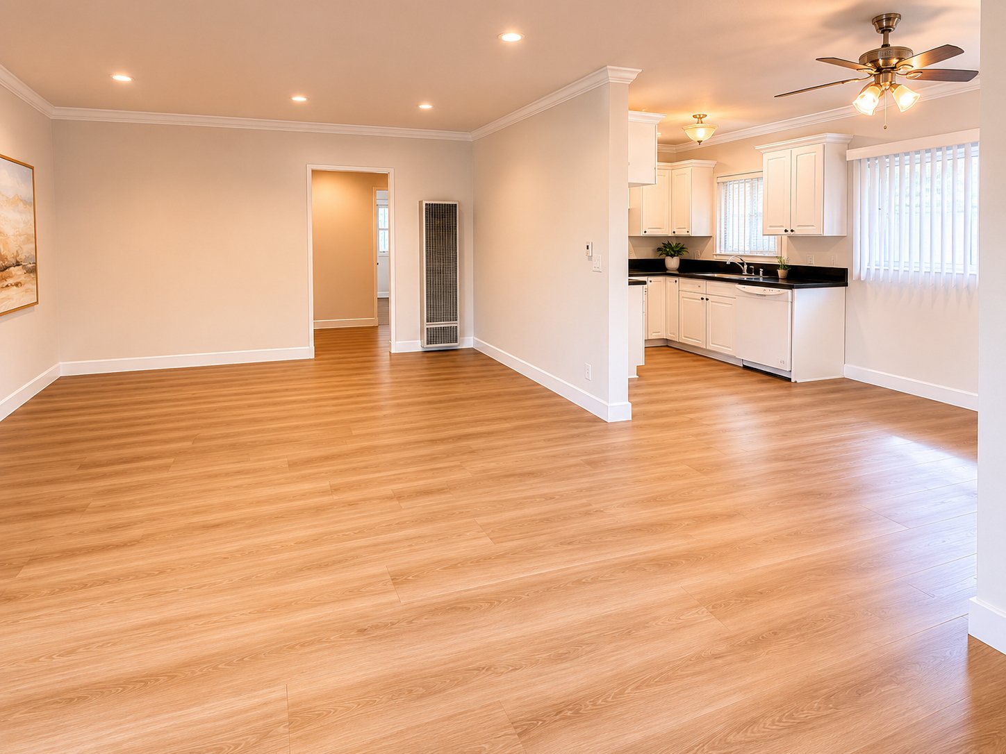 Playa del Rey Apartment: 8324 Manchester ave