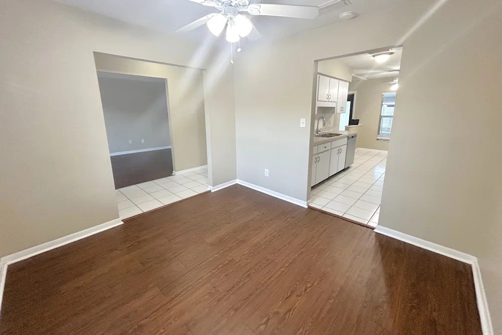 Brandon Townhome: 509 Clemons Rd