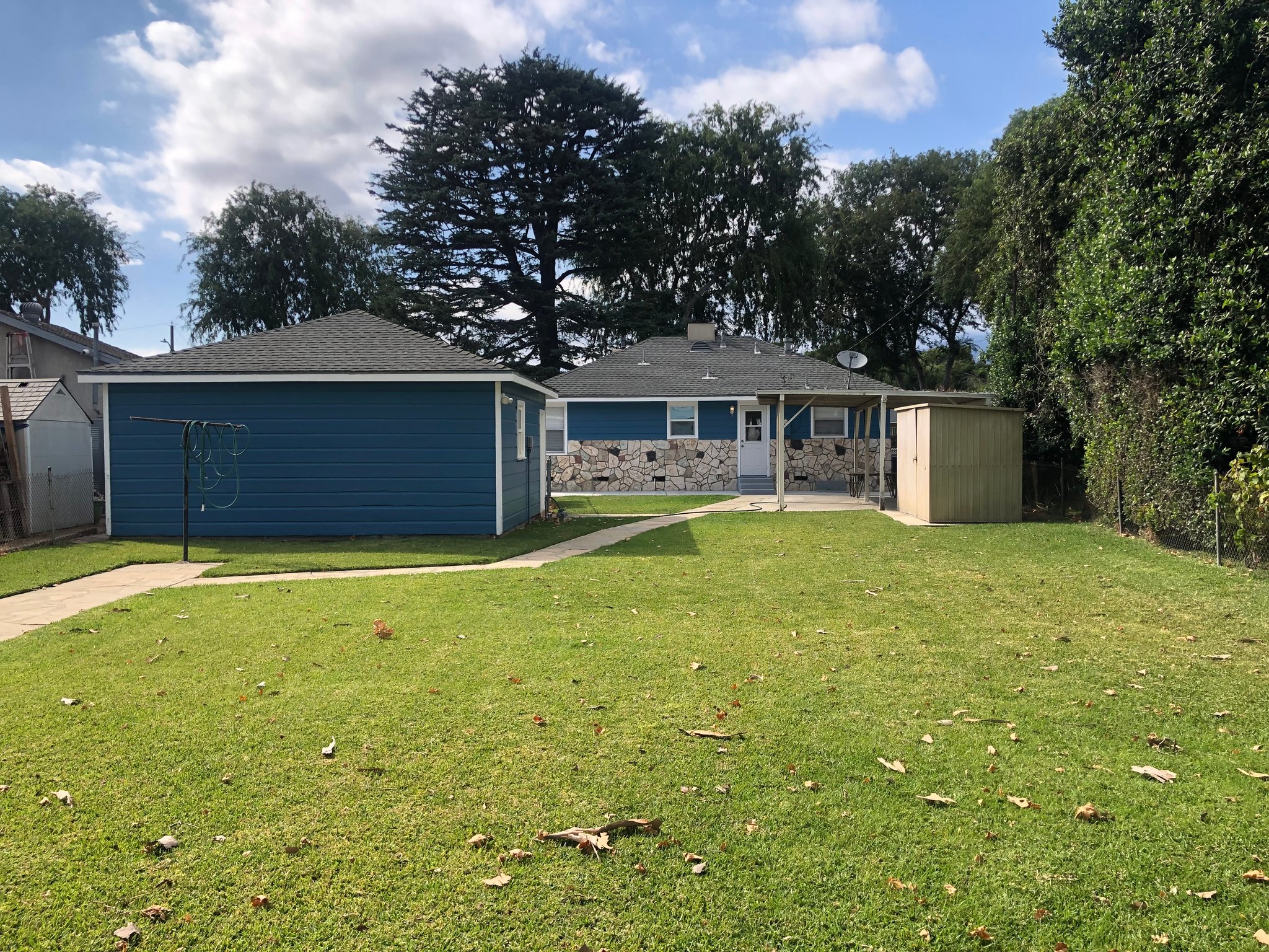 El Monte House: 10828 Montecito Dr