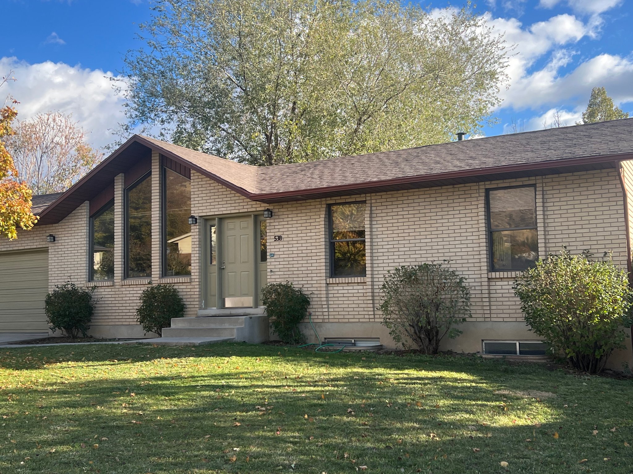 Orem House: 538 E Heather Rd