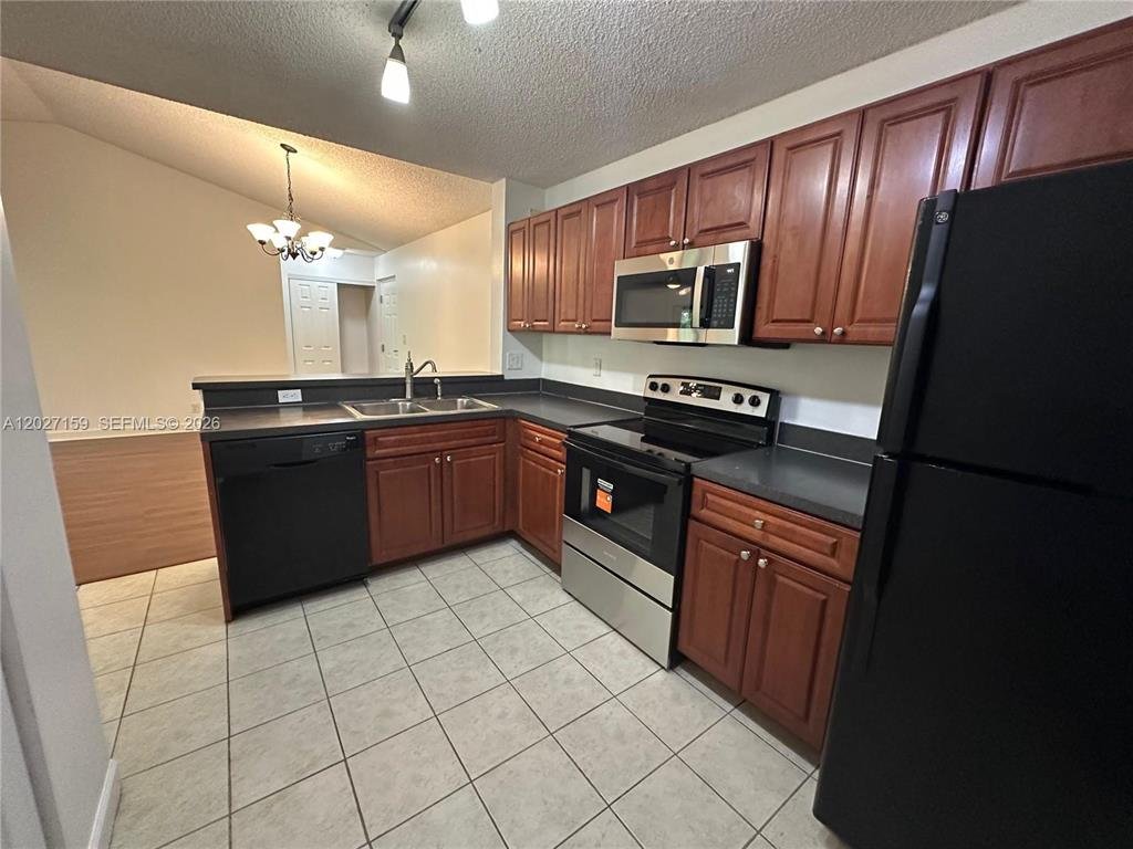 plantation Condo: 10161 W Sunrise Blvd