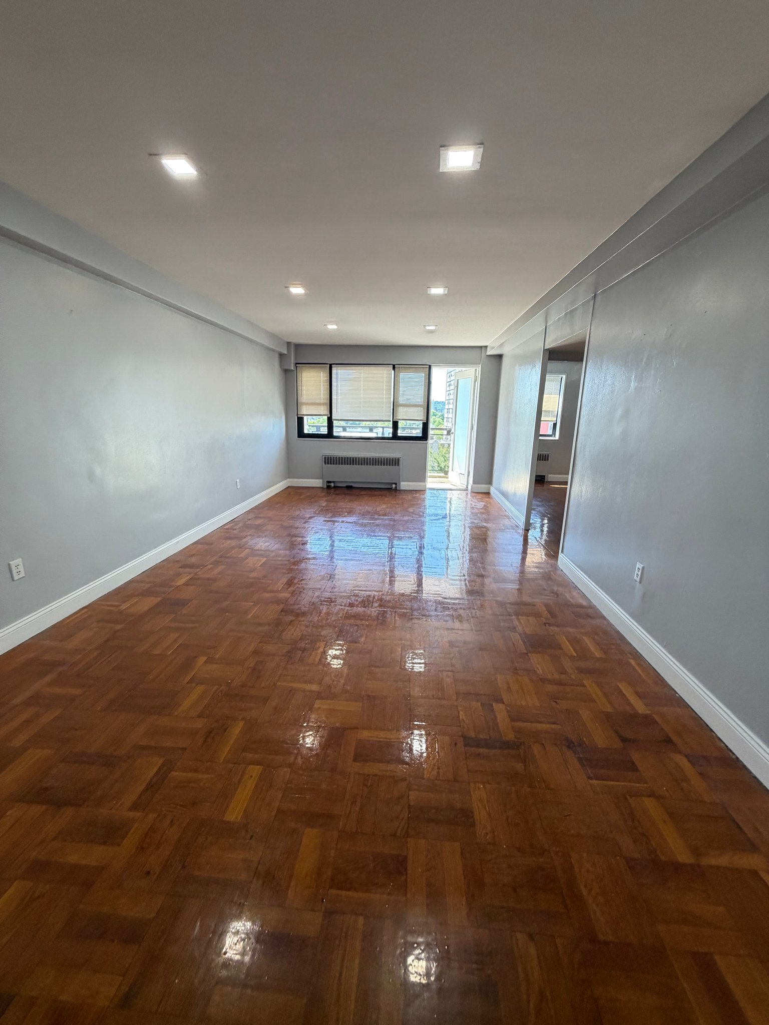 East Orange Apartment: 56 S Munn Ave