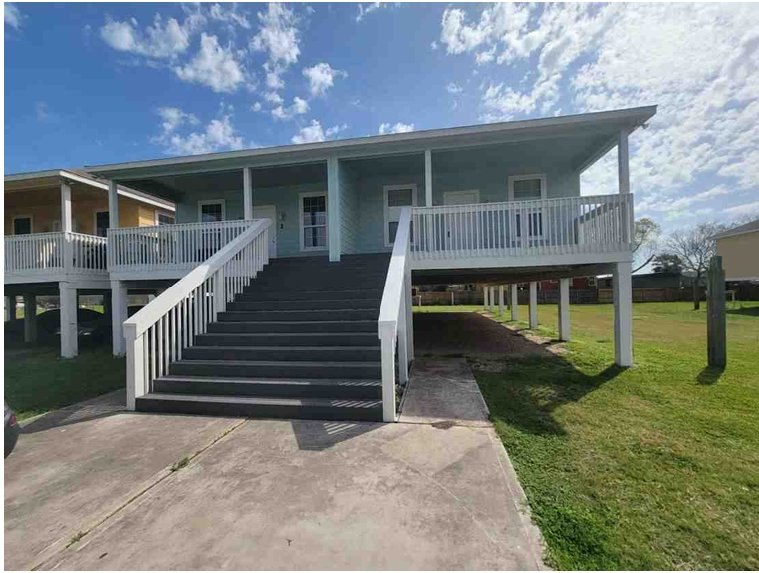 San Leon House: 535 12th St