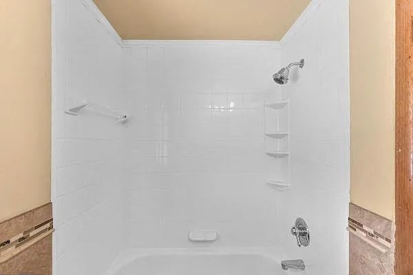 Baltimore Townhome: 670 Queensgate Rd