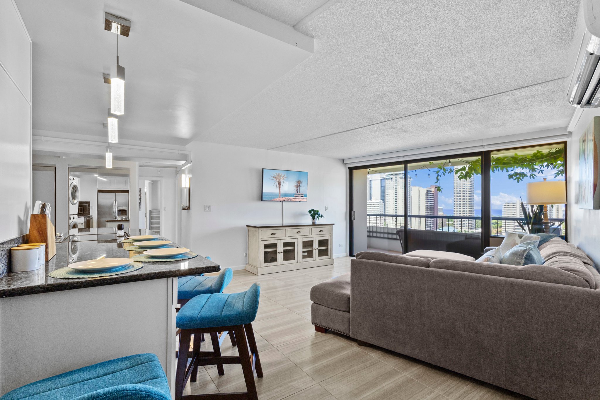 Honolulu Condo: 2333 Kapiolani Blvd