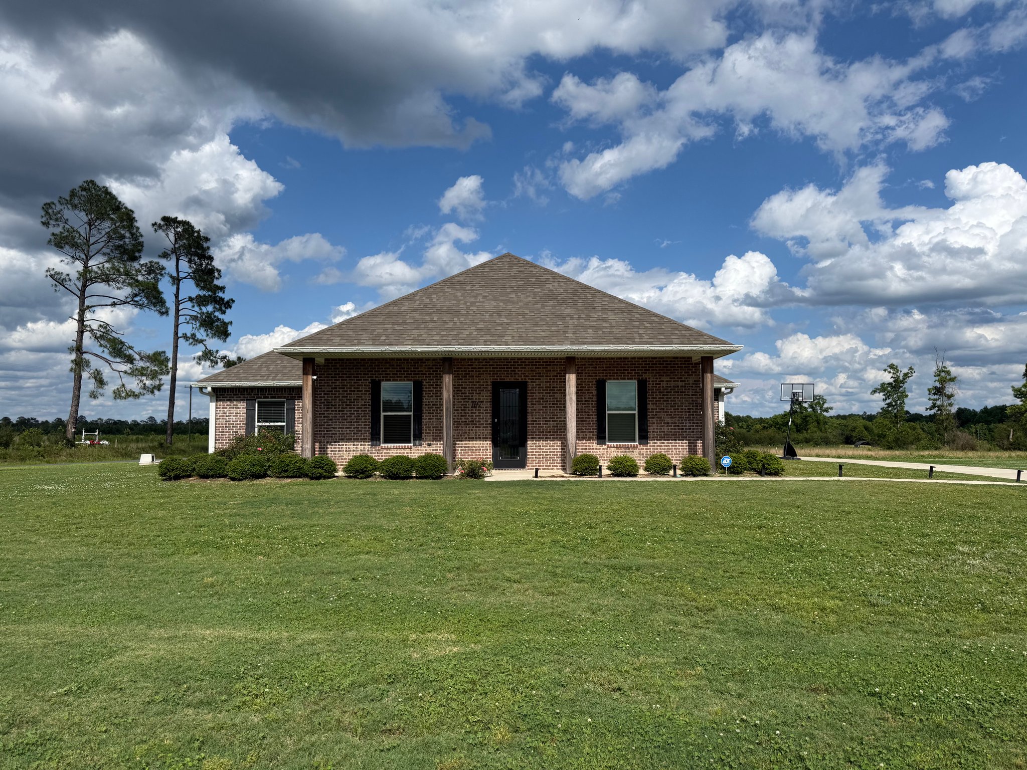 Leesville House: 107 Liberty Drive