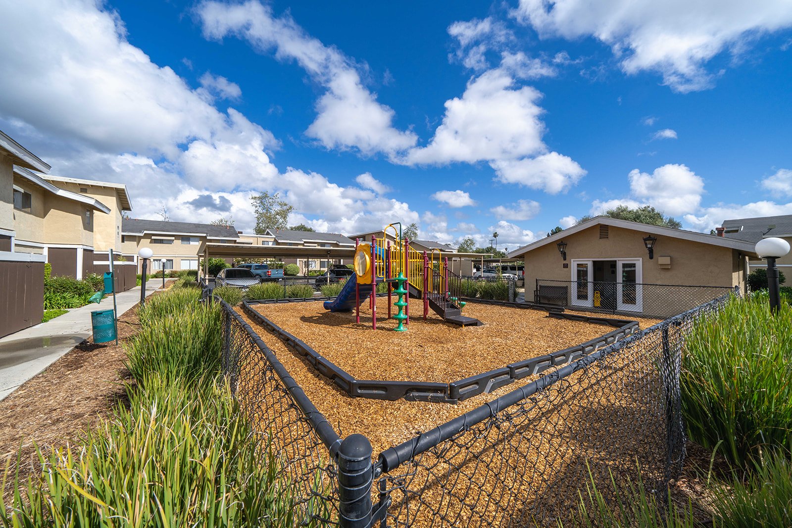 Vista Townhome: 1466 Bonair Rd